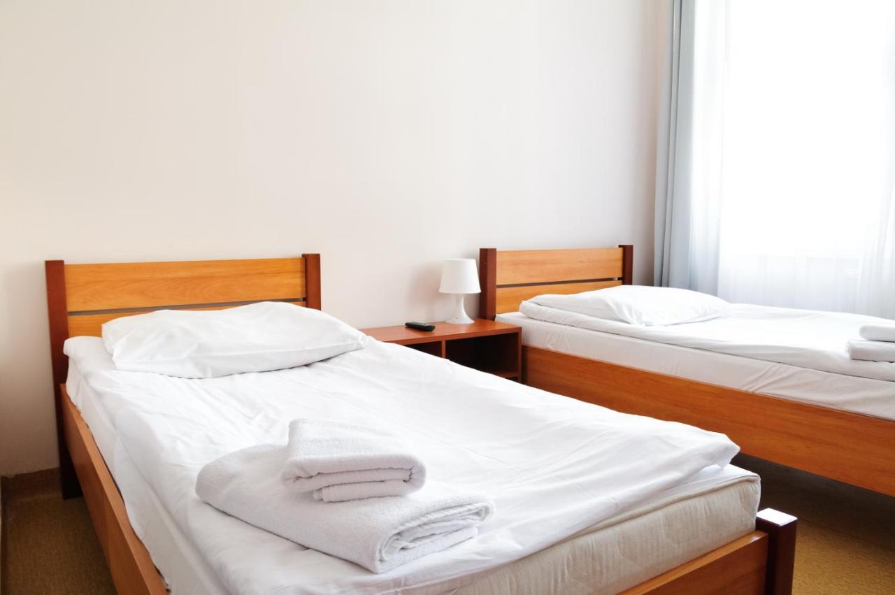 Baza Hotelowa Bobrowiecka 9 Варшава Екстер'єр фото